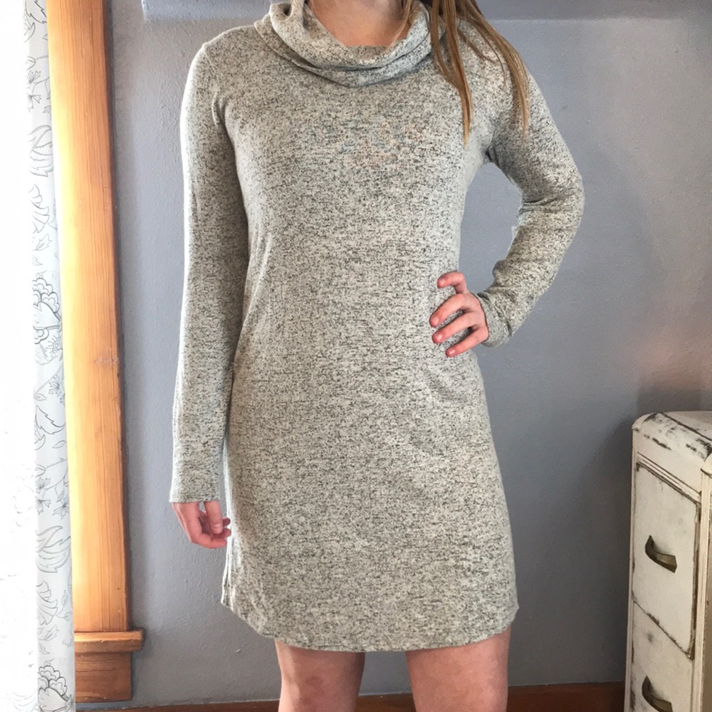 NWT Nine Britton Cowl Neck Knit Dress